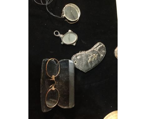 A MISCELLANEOUS SELECTION OF ANTIQUE AND LATER ITEMS To include an early 20th Century corncrake call, with lettering and date