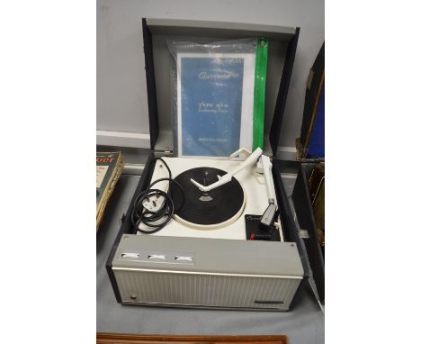 Dynatron Carnival G8 Portable Record Player with Garrad Auto Spin Turntable