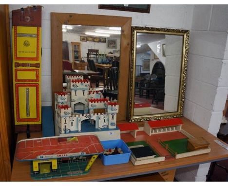 Model fort, paddock, metal garage, Louis Marx toy golf set and chess pieces