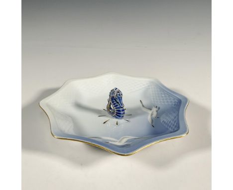 Glazed finish, octagonal shaped candy dish decorated to its interior with seagulls flying, a figural seahorse finial in cente