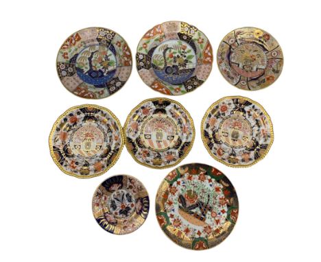 Group of 19th century Copeland Spode Imari china, including set of three Copeland Spode side plates, in Japanese Vase pattern