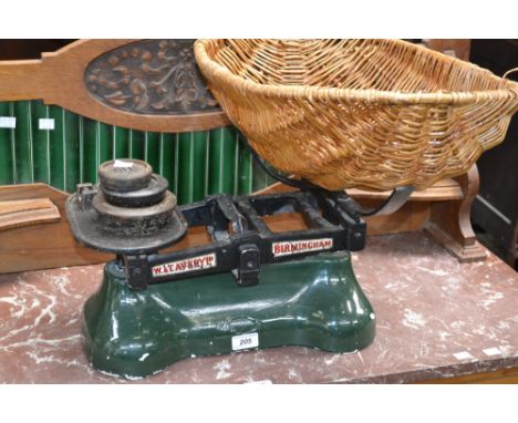 A set of Avery Ltd. Birmingham laundry scales and weights.
