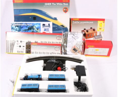Hornby OO gauge model railways including R2197 GNER The White Rose train pack, R2245 locomotive membership edition 2001, R808