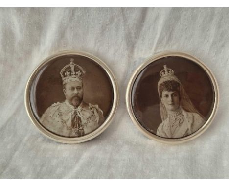 A small pair of 1902 Coronation frames with portrait of Edward VII and Queen Mary, 2.5" diameter, Birmingham 1902