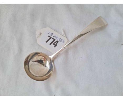 A small cream/sauce ladle plain OE pattern - London 1904 - 30 g.