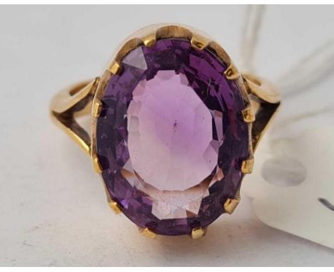 A amethyst ring 9ct size K- 6.3gms