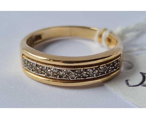 Diamond set 9ct band ring size O  2.9g inc