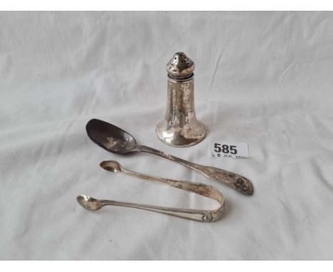 A light house shaped pepper, a pair of tongs and a spoon - 66 g. 