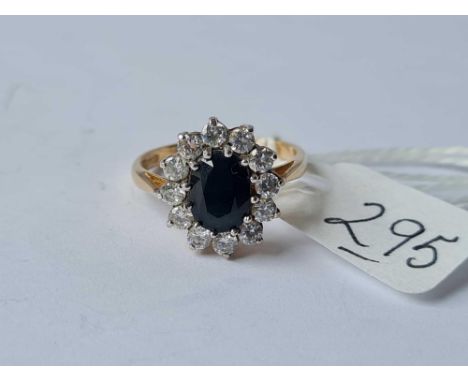 A blue and white stone 9ct dress ring size M 2.9g inc