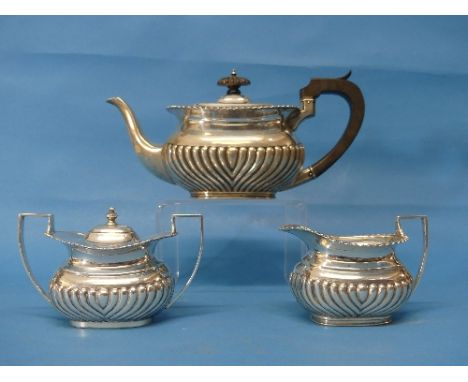 A George V silver Teapot, by Mappin &amp; Webb Ltd., hallmarked Sheffield, 1911, of ovoid form with demi-fluted decoration, w