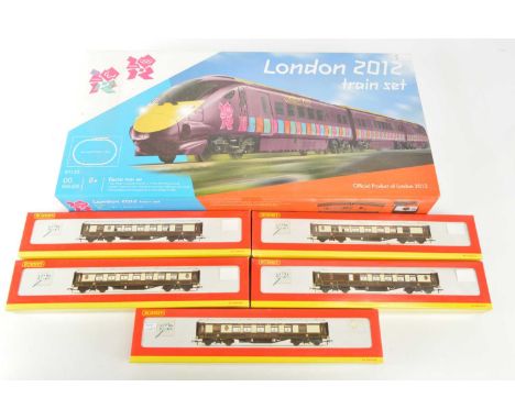 Hornby 00 Gauge boxed London 2012 Olympics Train Set and five brown and cream Pullman Cars (6), R1153 comprising Hitachi Blue