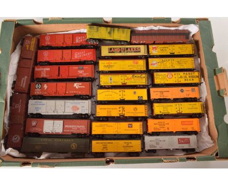 Rivarossi Archive HO Gauge American Freight Stock Vans/Reefers (25), all unboxed, Rivarossi and associated manufacturers incl