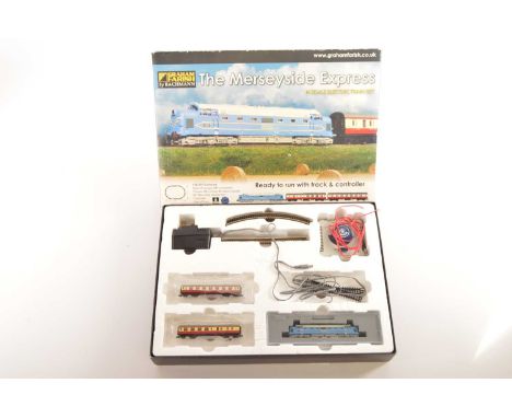 Graham Farish by Bachmann N Gauge The Merseyside Express Diesel Train Set, boxed, 370-275 The Merseyside Express, comprises D