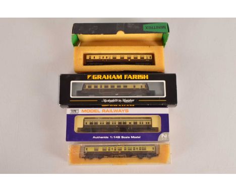 N Gauge BR/GWR Railcar and Coaches (4),  all cased/boxed, Graham Farish by Bachmann cased with card sleeve, 371-626B GWR Rail