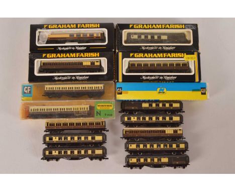 N Gauge GWR and Pullman Coaching Stock (15), Graham Farish Pullman coaches, (8), two boxed, Graham Farish by Bachmann boxed 3