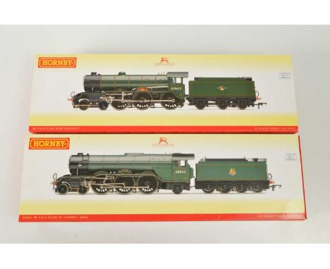 Hornby 00 Gauge boxed BR weathered green Class A3 and B17/6 Locomotives and Tenders (2),  R3312 Class A3 60062 'Minoru' in or