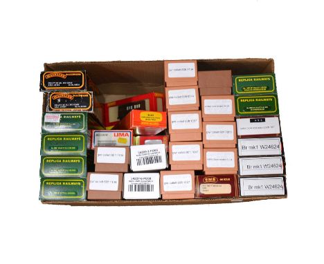 OO gauge model railway passenger coaches, thirty mixed including makers Hornby, Mainline, Replica and others, some boxed, som