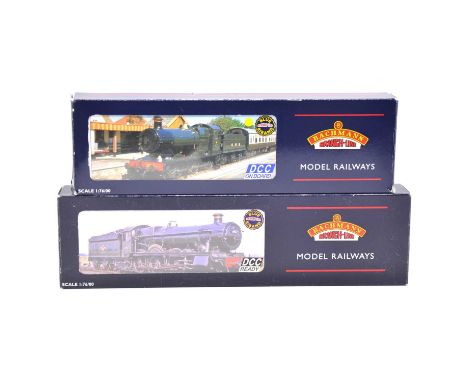Bachmann OO gauge model railway steam locomotives with tenders, two including ref 32-002 BR Hall class 4-6-0 'Saint Edmund Ha