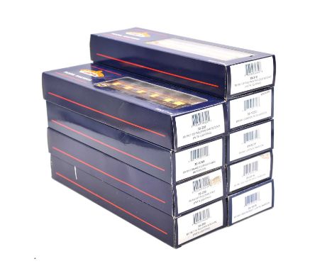 Bachmann OO gauge model railway passenger coaches, nine including ref 39-290 BR Pullman 1st class coach, with lighting; ref 3