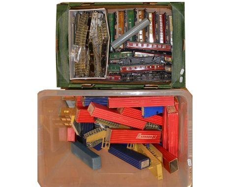 Hornby Dublo OO gauge model railway passenger coaches, track and accessories, including twenty-four various passenger coaches