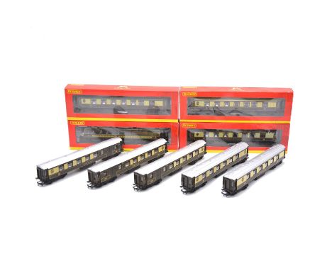 Hornby OO gauge model railway passenger coaches, nine Pullman examples including ref R4387 bar car 'Diamon' Daffodil; R4418 b