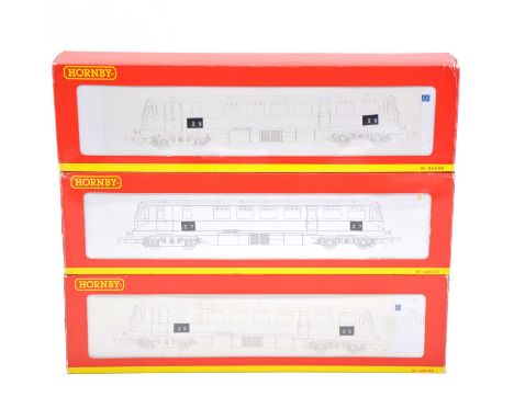 Hornby OO gauge model railway diesel locomotives, three including ref R2876 GWR 'Razor Edge' diesel railcar, renumbered 25, D