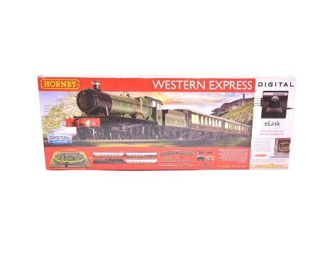 Hornby OO gauge model railway steam locomotive set, ref R1184 'Western Express', containing GWR Hall class 4-6-0 'Ketley Hall