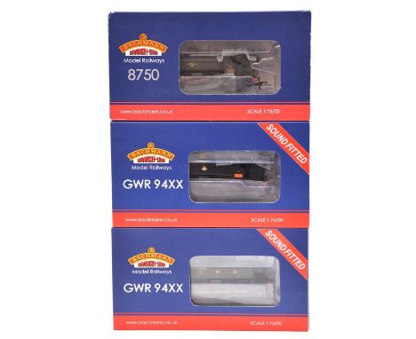 Bachmann OO gauge model railway tank locomotives, three including ref 32-203A BR class 8750 0-6-0 Pannier tank no. 4680, weat