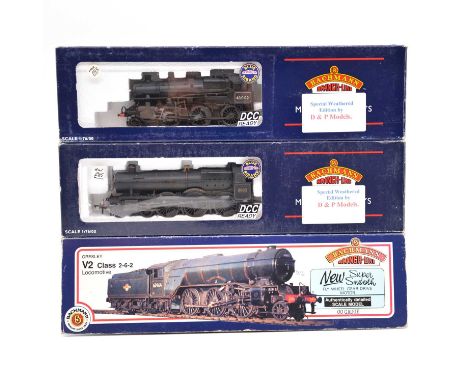 Bachmann OO gauge model railway steam locomotives with tenders, three including ref 31-555 BR 2-6-2, 6094; ref 32-002 BR, 4-6