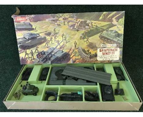 A boxed Airfix H0-00 scale Gun Emplacement Assault Set 