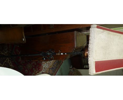 Adjustable height lamp