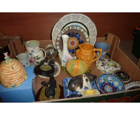 Box of decorative ceramics inc Radford jugs, Buchan jug and bowl, Royal Worcester Millennium plate and pin dish, Border Fine 