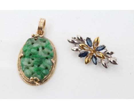Jade pendant with floral carved decoration and a two-colour gold (9ct) brooch set with four blue sapphires (2)