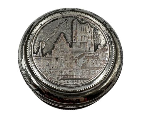 Continental silver plated box depicting Arras, D6.5cm 