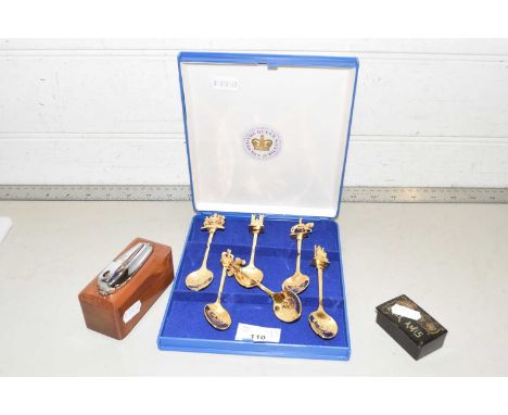 Mixed Lot: Golden Jubilee spoons, table lighter and  a small papier mache box