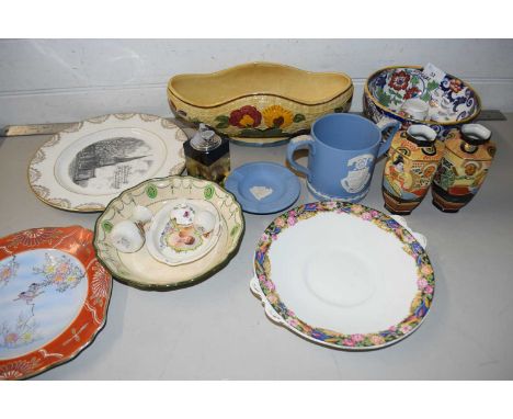 Mixed Lot: Various ceramics to include Japanese vases, a wood Indian Tree flower vase, Wedgwood Jasper wares, a table lighter