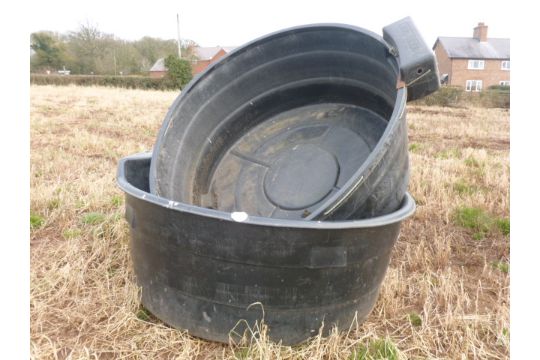 round metal water trough swimming pool