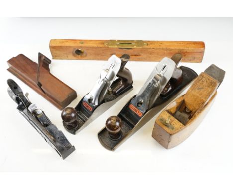 Group of woodworking tools to include 3 x Stanley planes (Bailey No.5, Bailey No.3 &amp; No.78), J.Rabone &amp; Sons wooden s