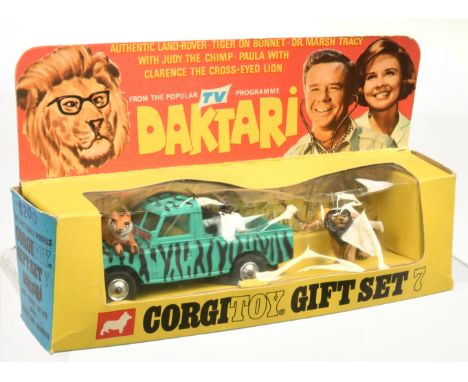 Corgi toys GS7 Gift Set "Daktari - Land Rover, green with black stripes, lemon interior, spun hubs and tiger on bonnet, compl