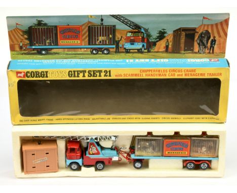 Corgi Toys GS21 Gift Set "Chipperfields Circus" - Scammell handyman crane truck, blue, red including interior, chrome trim an