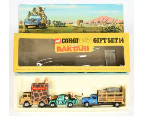 Corgi toys GS14 Gift Set "Daktari" - 3-piece to include - Land Rover green body with black stripes and spun hubs - Bedford TK