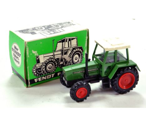 Cursor Diecast Farm Issue comprising Fendt Favourit Tractor. E to NM in Box.