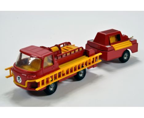 Corgi Qualitoys Turbine Truck Series Fire Engine issue with Trailer. E to NM. 