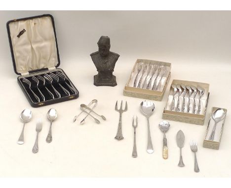 A collection of silver and plated flatware including a Victorian silver spoon, London 1901, makers marks rubbed, a Victorian 