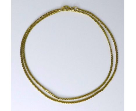 An 18ct gold s link chain, 61cm long, 15.7g. 