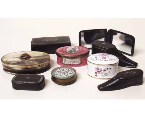 Eight various snuff boxes, enamel boxes and porcelain boxes and a compass Condition report: see terms and conditions
