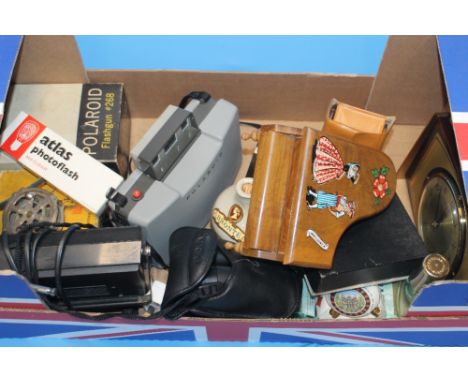 A BOX OF ASSORTED COLLECTABLES TO INCLUDE TABLE LIGHTER, BINOCULARS ETC.