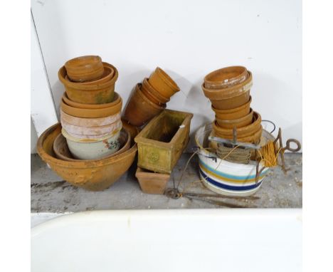 Various terracotta garden pots, painted metal planter etc 