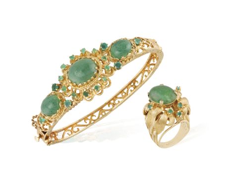 A BANGLE AND RING, the hinged bangle set with three oval-shaped aventurine cabochons within a surround of circular-cut green 