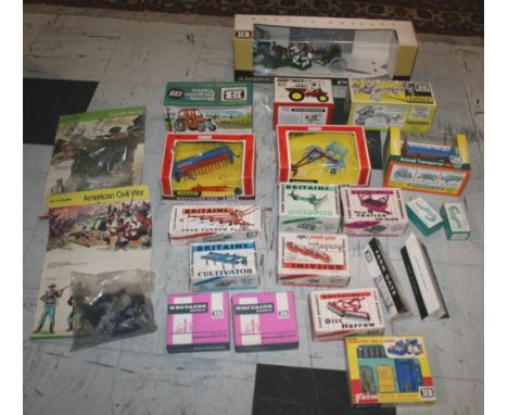 BRITAINS BOXED TOYS various boxed toys including 7464 American Civil War Gun Team & Limber, 9529 Massey Ferguson 135, 4676 Ba